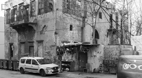 Beirut præget af krig. Foto: Unsplash/Maxime Guy.